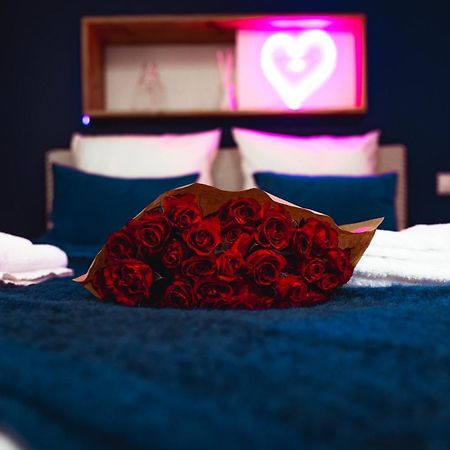 French Klss - Love Room By Prim0 C0Nciergerie Clermont-Ferrand Luaran gambar