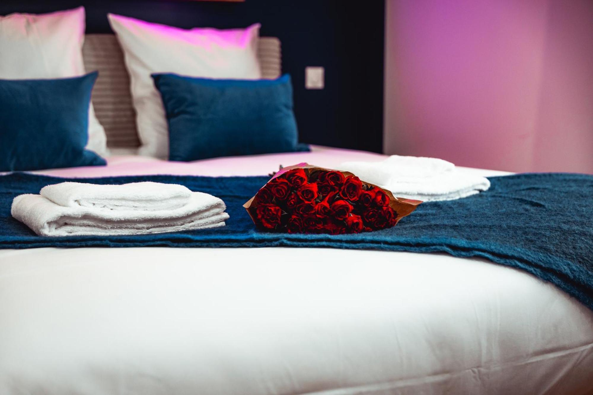 French Klss - Love Room By Prim0 C0Nciergerie Clermont-Ferrand Luaran gambar