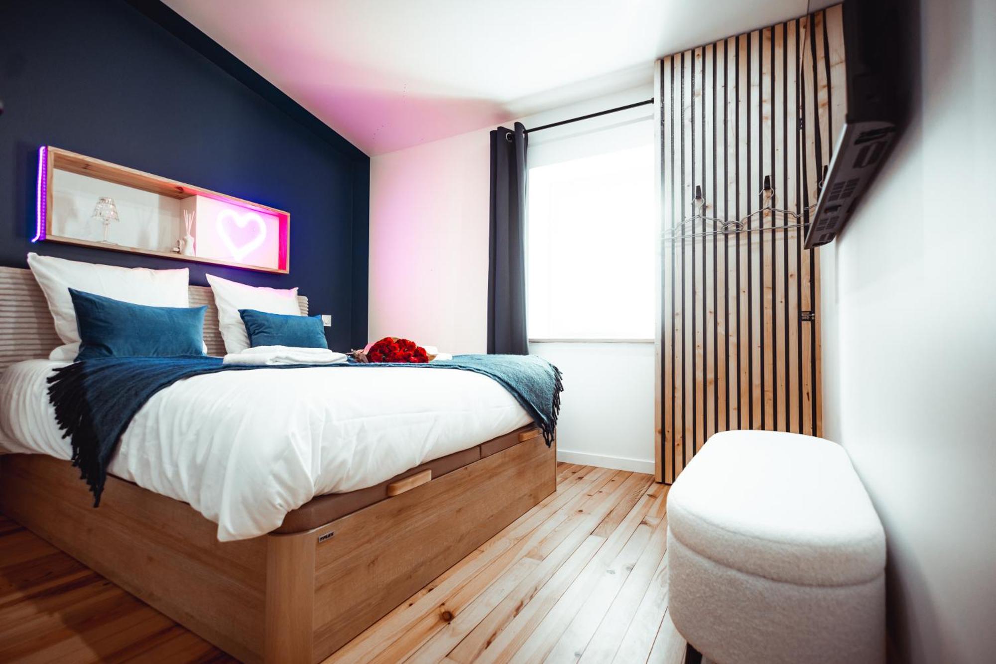 French Klss - Love Room By Prim0 C0Nciergerie Clermont-Ferrand Luaran gambar