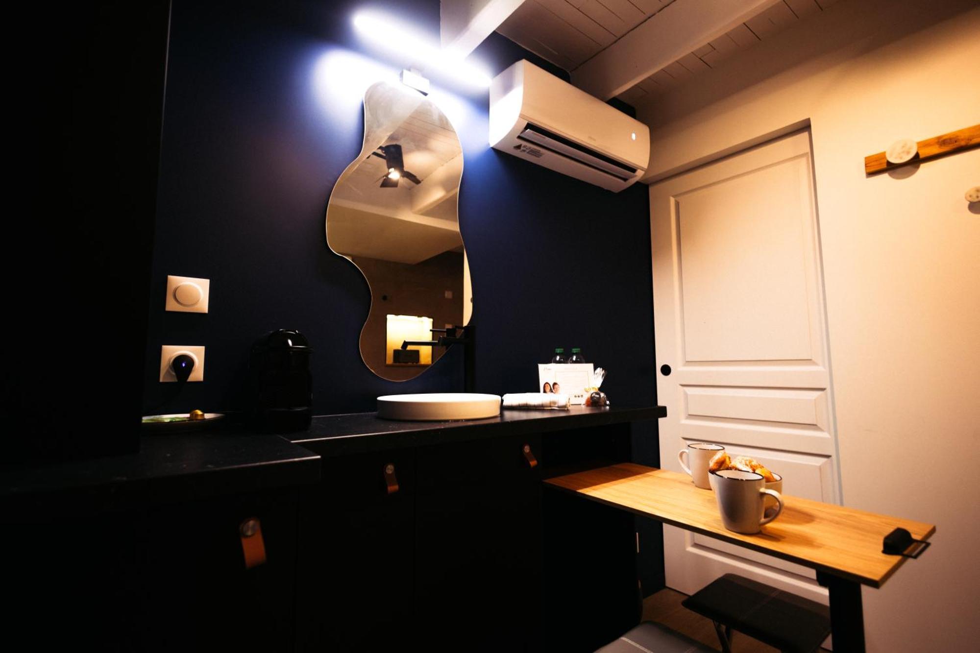 French Klss - Love Room By Prim0 C0Nciergerie Clermont-Ferrand Luaran gambar